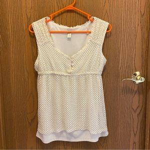 ⛄️ Super cute pale ecru lined lacy top by Merona size Large